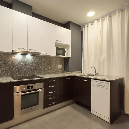 Ainb Sants Apartamento Barcelona