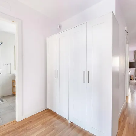 Ainb Sants Apartment *