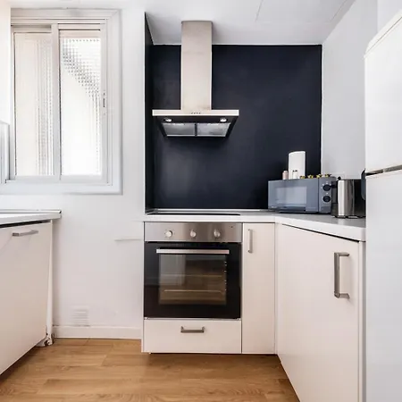 Lägenhet Ainb Sants